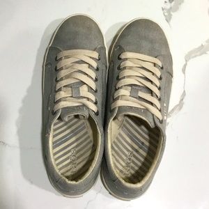 Taos womans 8.5
